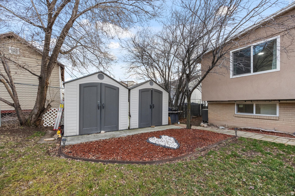 1042 N GRAMERCY AVE Ogden, UT 84404