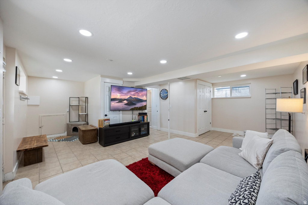 1042 N GRAMERCY AVE Ogden, UT 84404