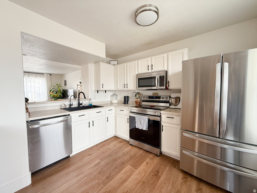 7948 N DUNDEE DR Eagle Mountain, UT 84005