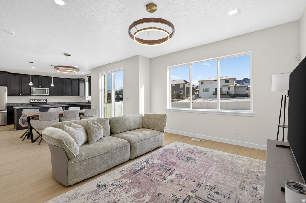 834 W DAYLIGHT DRIVE DR Bluffdale, UT 84065