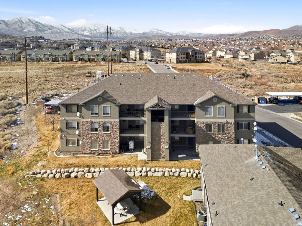 3812 E ROCK CREEK RD #8 Eagle Mountain, UT 84005