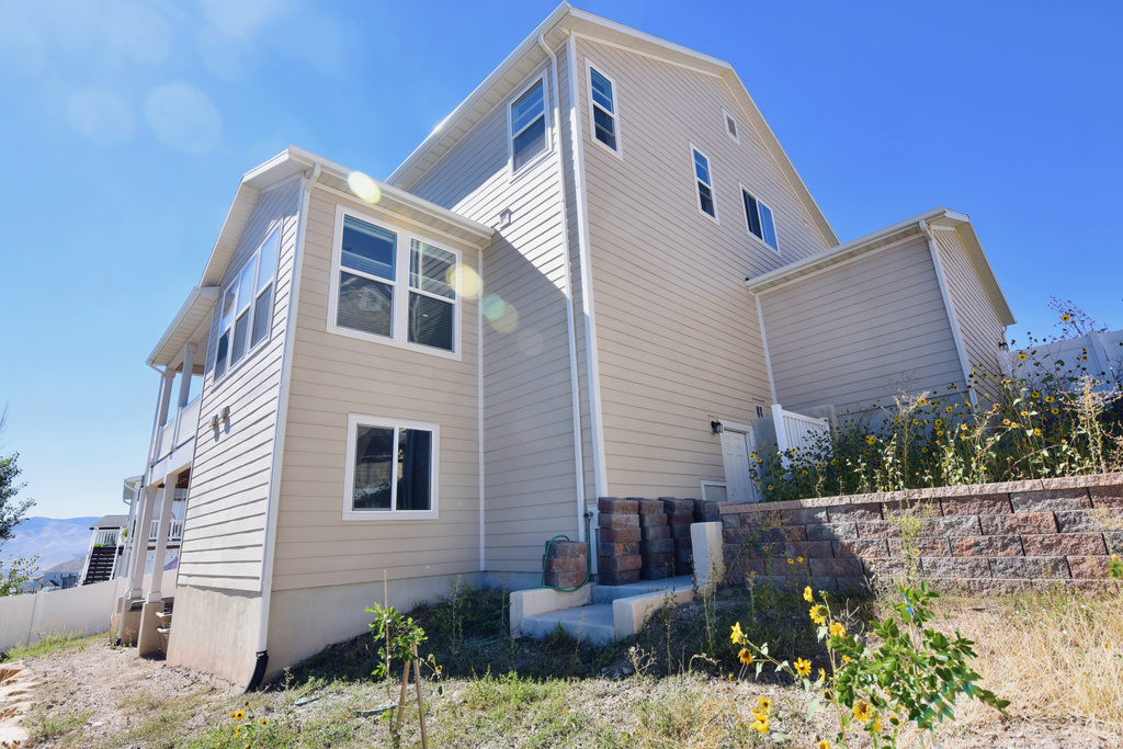 2292 N ELDERBERRY Saratoga Springs, UT 84045