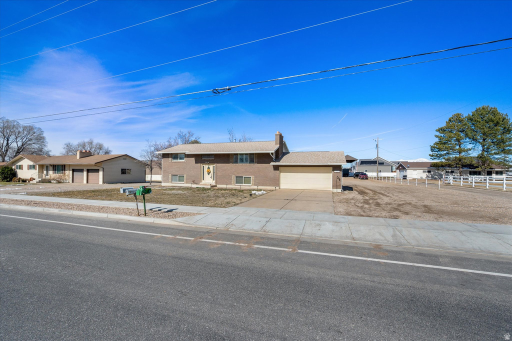 2298 W 800 N Clinton, UT 84015
