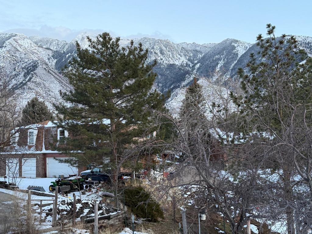 7 ROLLINGWOOD LN Sandy, UT 84092