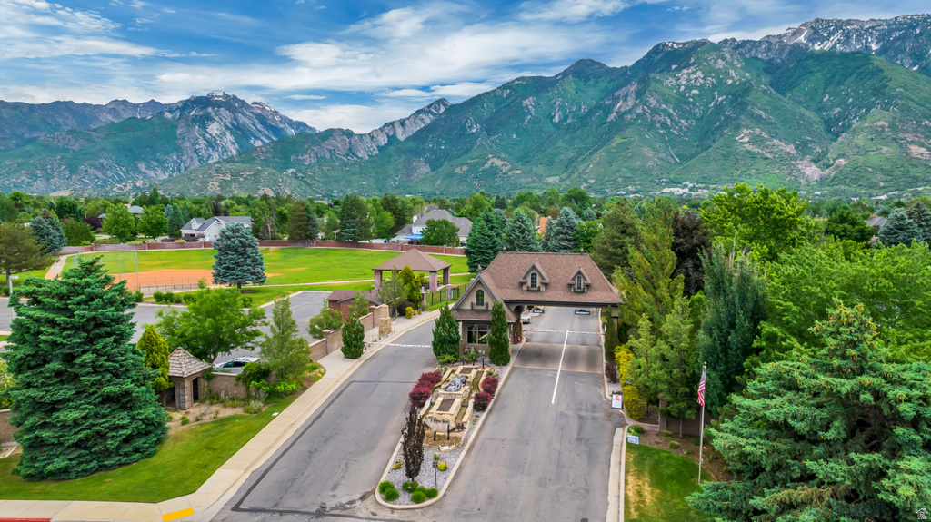 7 ROLLINGWOOD LN Sandy, UT 84092