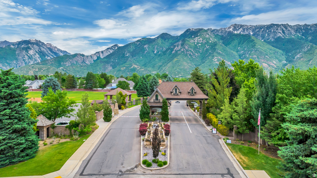 7 ROLLINGWOOD LN Sandy, UT 84092