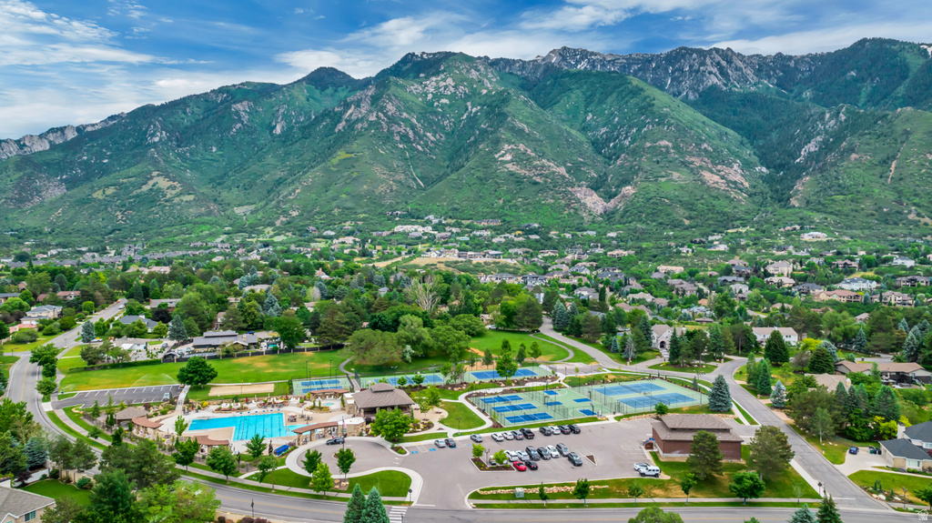 7 ROLLINGWOOD LN Sandy, UT 84092