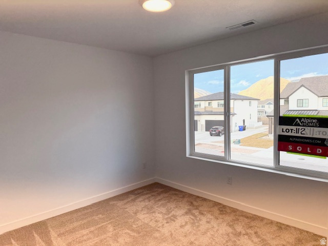 669 N PLAINSMAN DR Spanish Fork, UT 84660