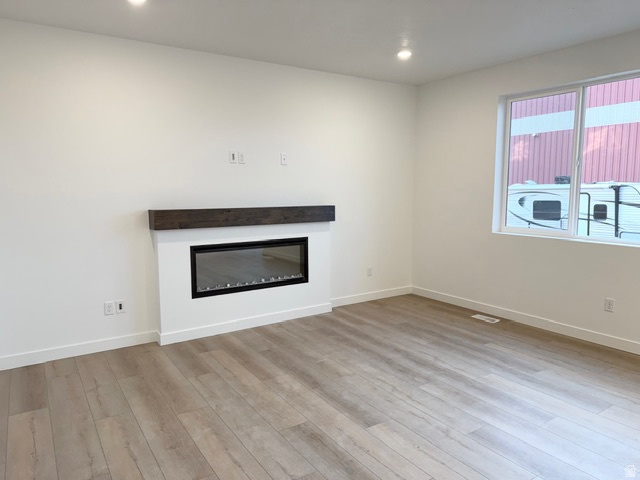 669 N PLAINSMAN DR Spanish Fork, UT 84660