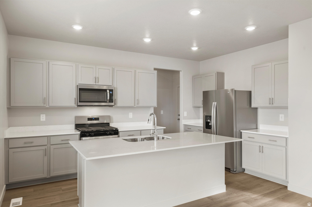 3278 W 3550 ST #213 West Haven, UT 84401