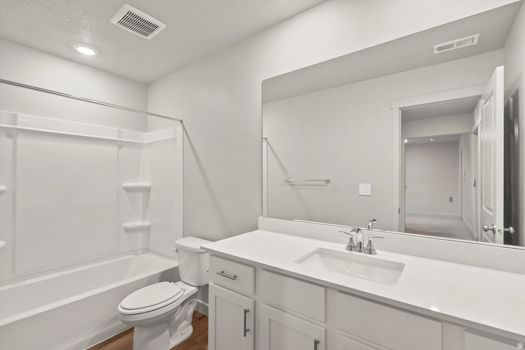 3279 W 3525 ST #214 West Haven, UT 84401