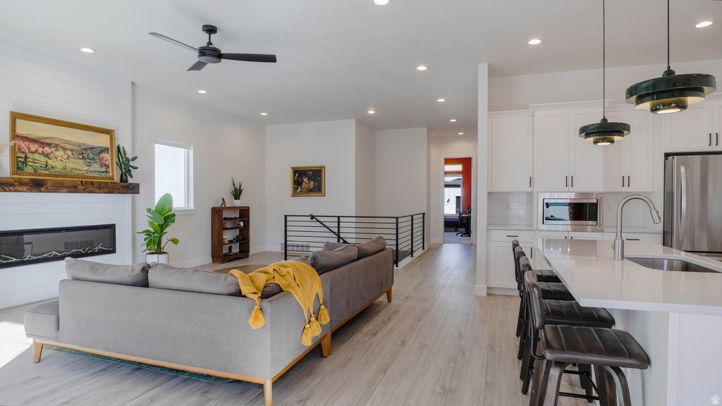 12894 S BERLYNN DR #17 Riverton, UT 84065