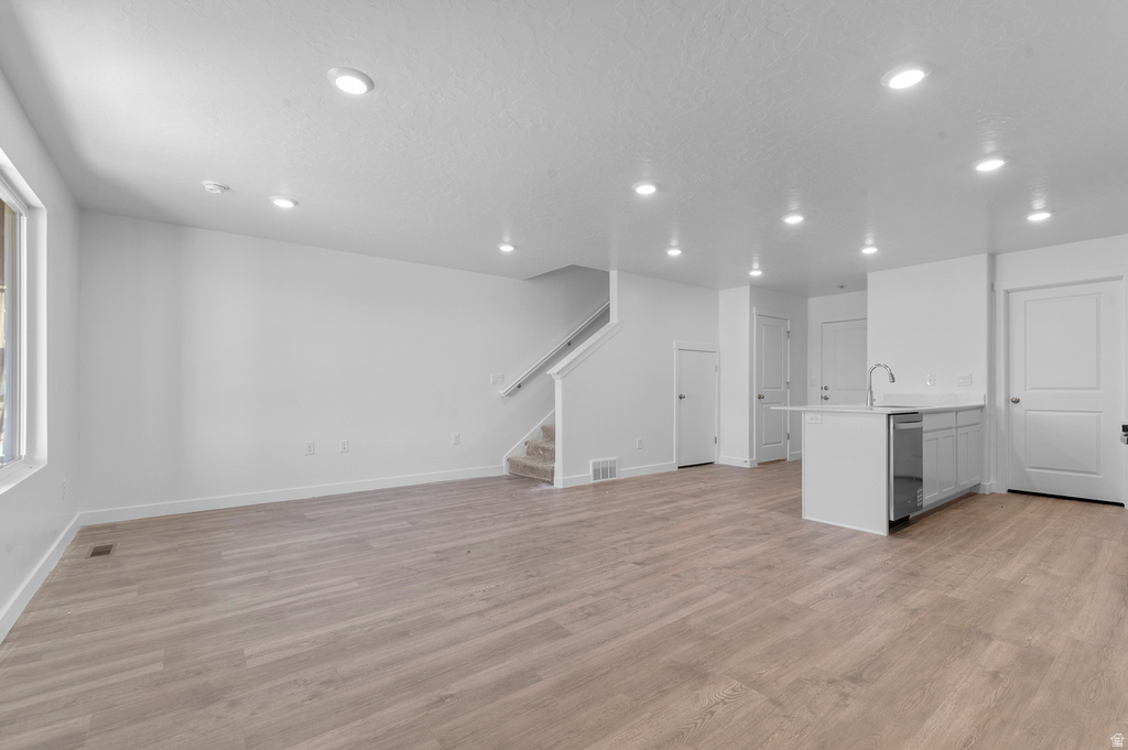 4343 N 325 E #1400 Lehi, UT 84043