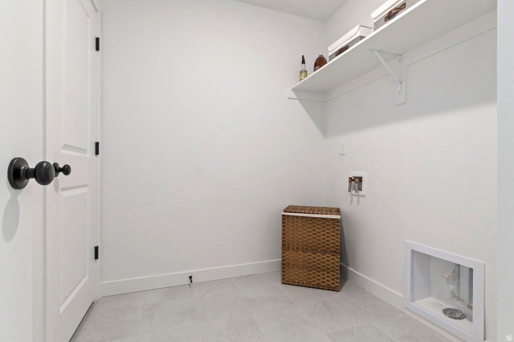 2889 S GABELICH LN #18 West Valley City, UT 84128