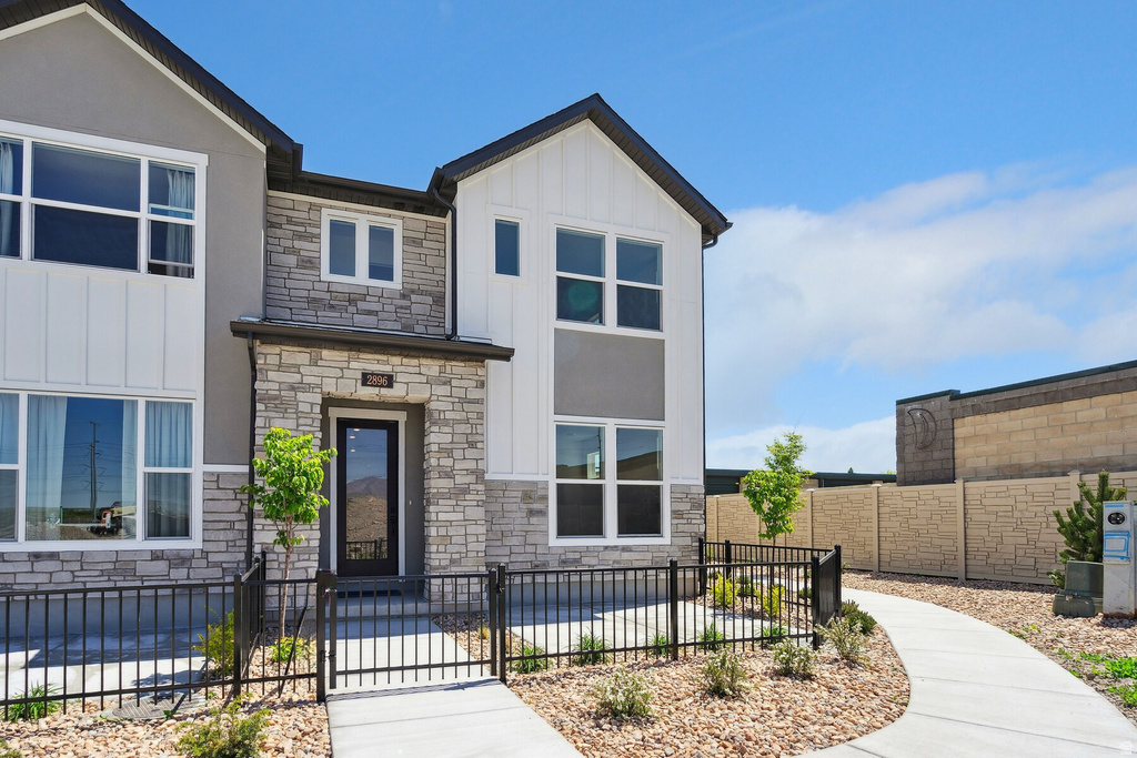 2895 S GABELICH LN #16 West Valley City, UT 84128