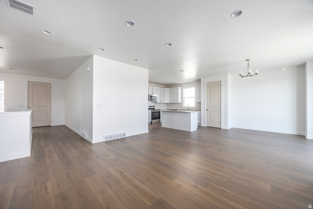 2526 N 3670 W Lehi, UT 84048