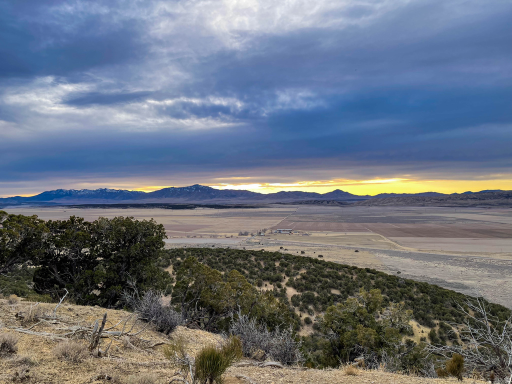 COUNTY ROAD 28 Levan, UT 84639