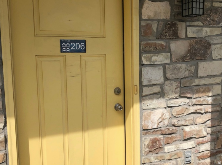 206 N 750 E Vineyard, UT 84059