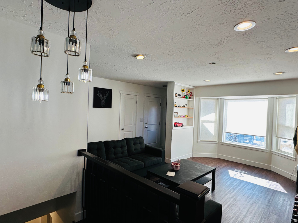 4930 W SHOOTING STAR AVE West Jordan, UT 84081