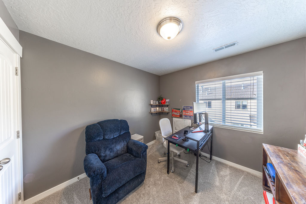 292 W 680 N Centerville, UT 84014