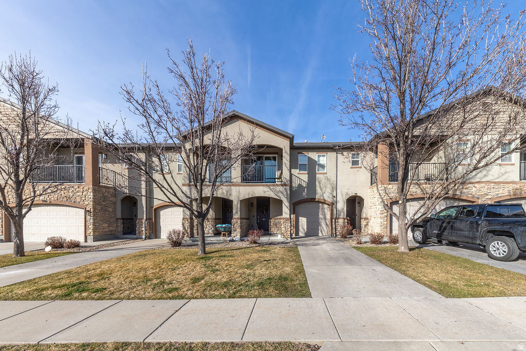 292 W 680 N Centerville, UT 84014