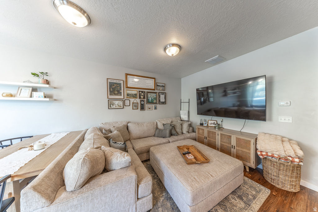 292 W 680 N Centerville, UT 84014