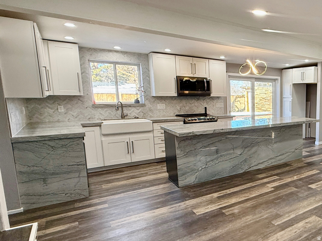 6784 S 1530 E Cottonwood Heights, UT 84121