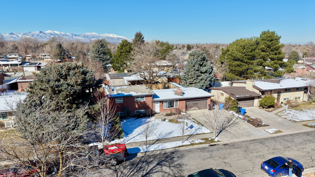 6784 S 1530 E Cottonwood Heights, UT 84121