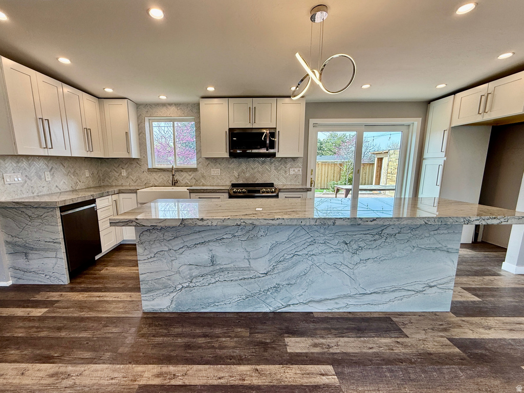 6784 S 1530 E Cottonwood Heights, UT 84121