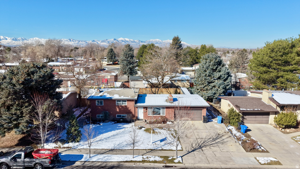 6784 S 1530 E Cottonwood Heights, UT 84121
