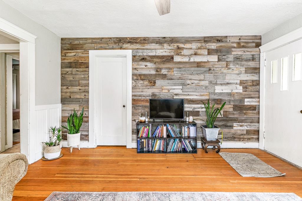 232 E 300 N Provo, UT 84606