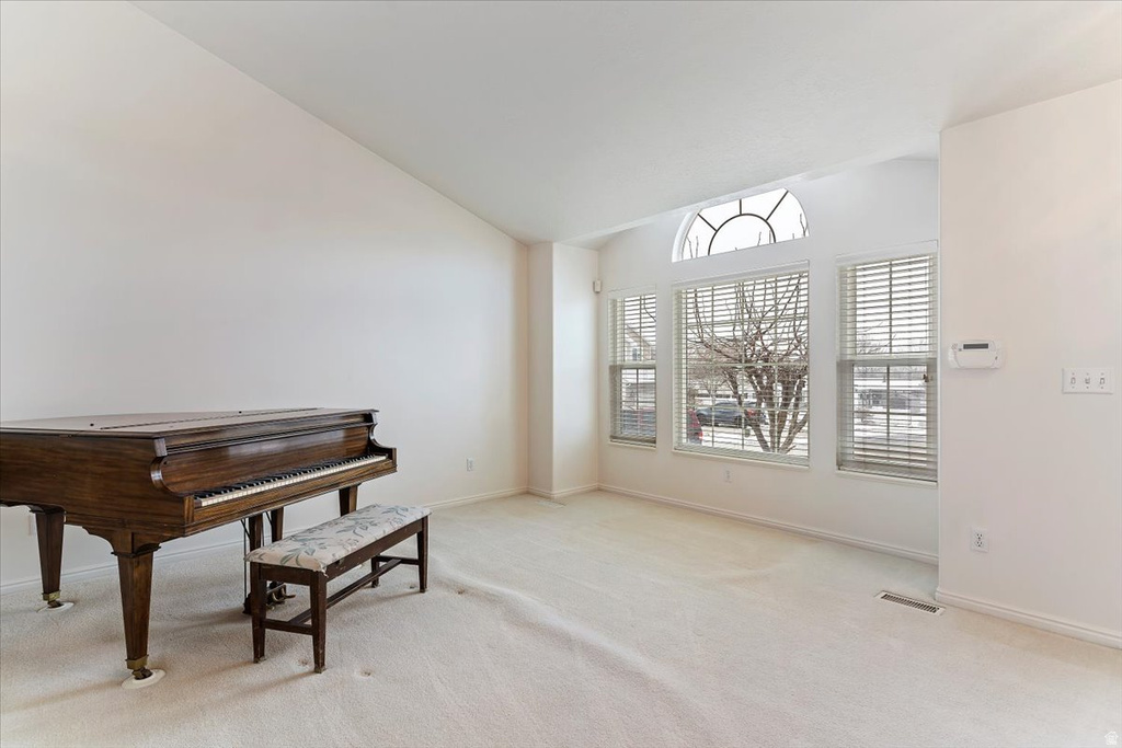 2254 W 5650 S Roy, UT 84067