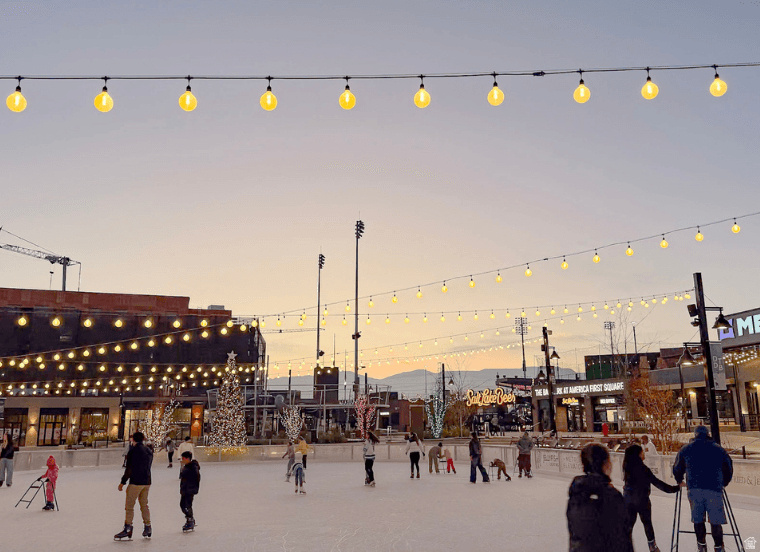 10564 S PIPESTONE WAY South Jordan, UT 84009