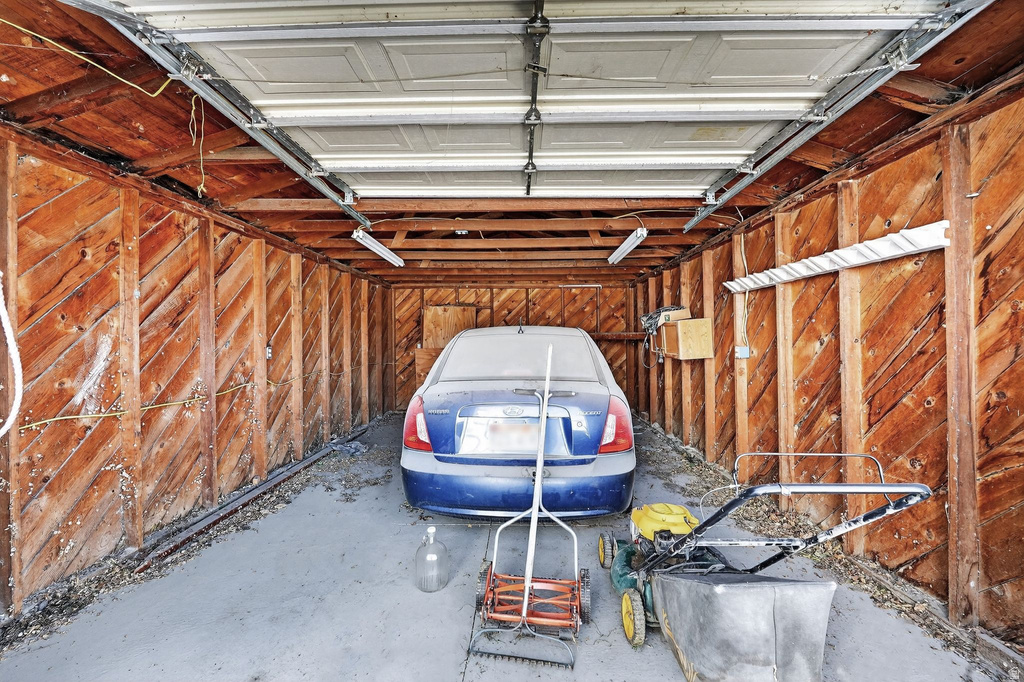 6859 W 3500 S West Valley City, UT 84128