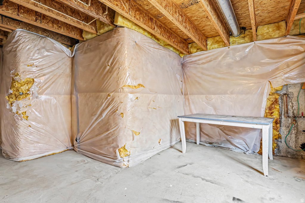 5757 N MAST LN Stansbury Park, UT 84074