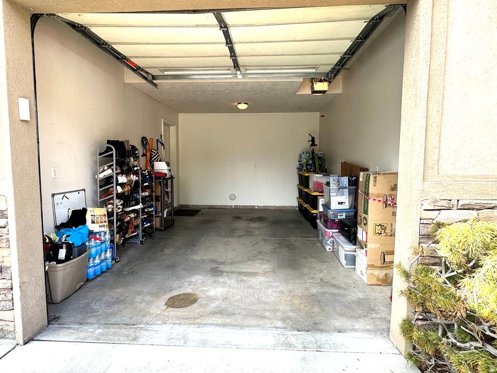 264 E ROCKINGHAM CT Salt Lake City, UT 84115