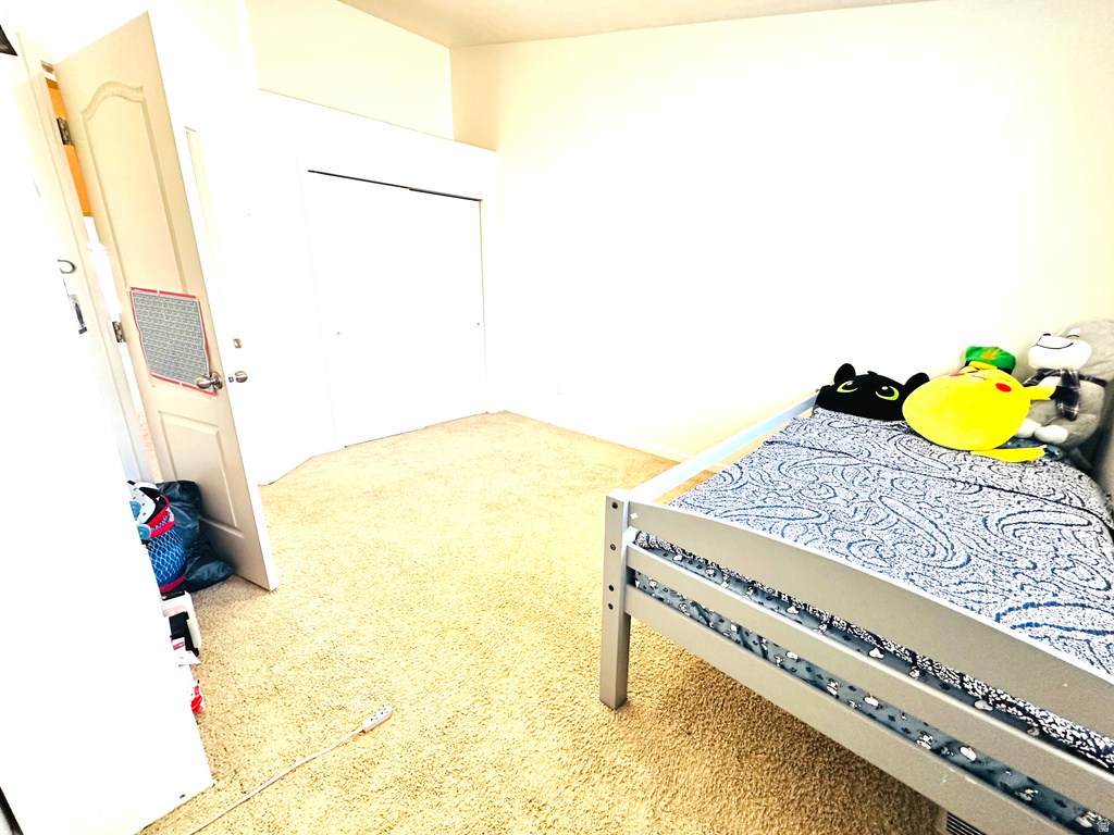 264 E ROCKINGHAM CT Salt Lake City, UT 84115