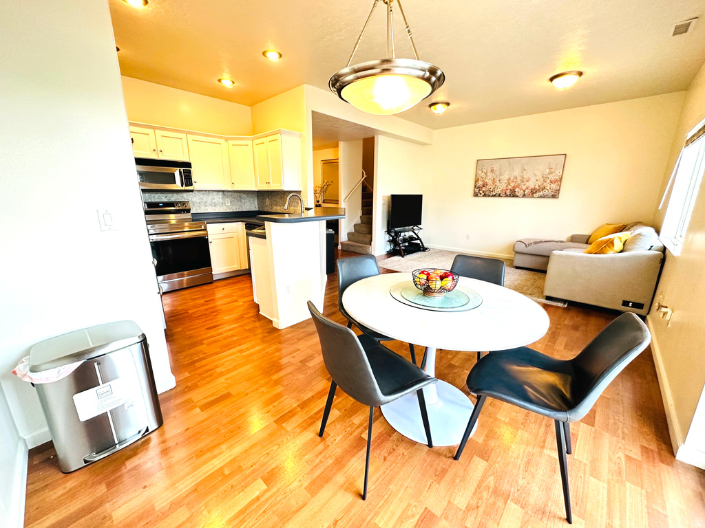 264 E ROCKINGHAM CT Salt Lake City, UT 84115