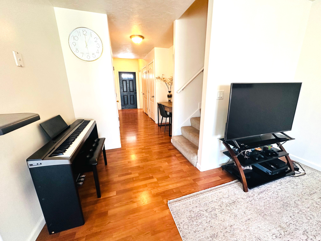 264 E ROCKINGHAM CT Salt Lake City, UT 84115