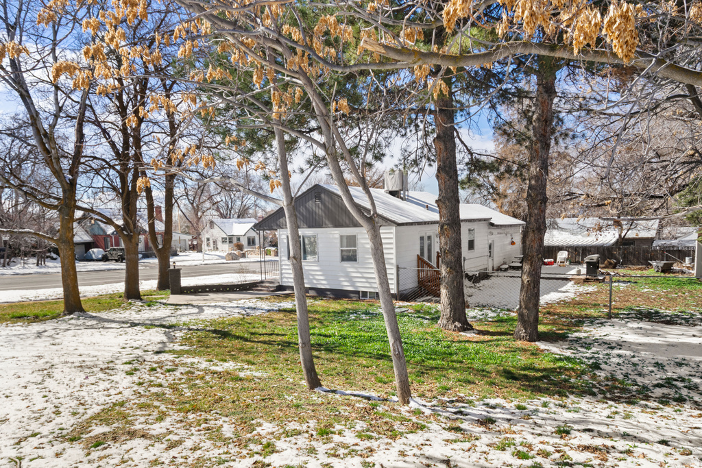 1284 E 22 S Ogden, UT 84401