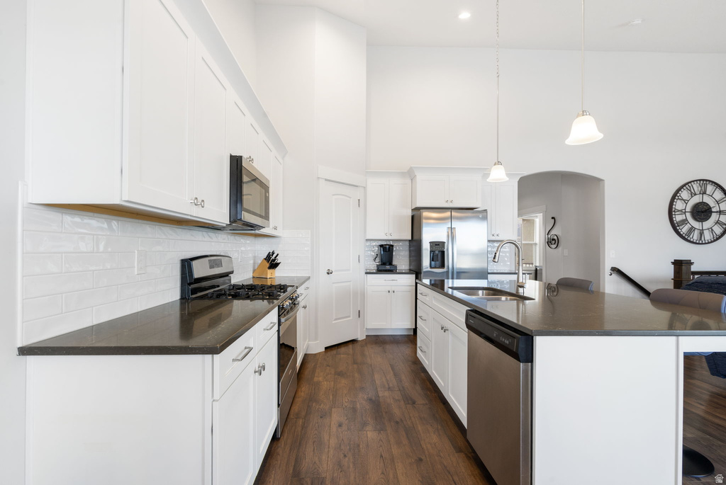 4868 N CANAAN PEAK DR Eagle Mountain, UT 84005