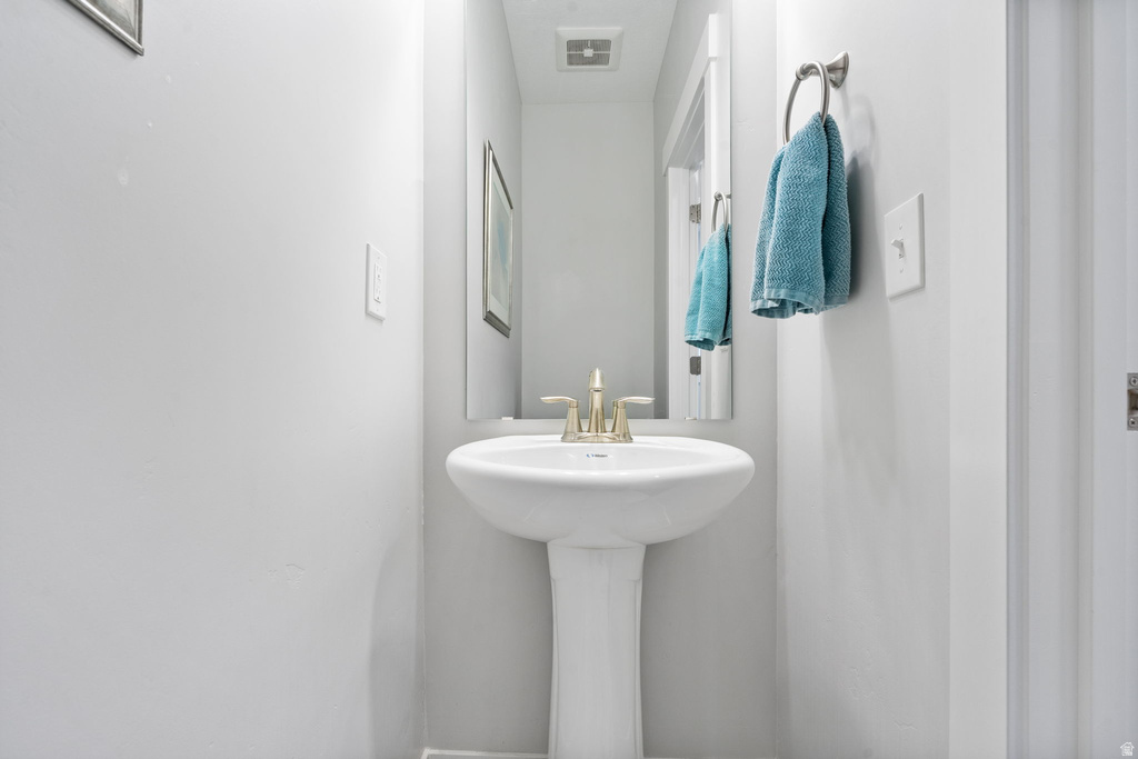 4868 N CANAAN PEAK DR Eagle Mountain, UT 84005