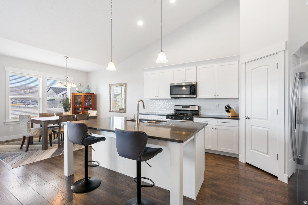 4868 N CANAAN PEAK DR Eagle Mountain, UT 84005