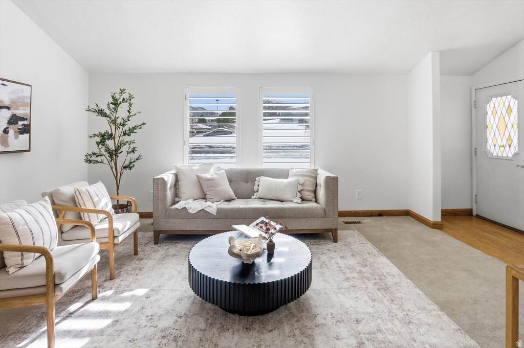 5558 S 1025 E South Ogden, UT 84405