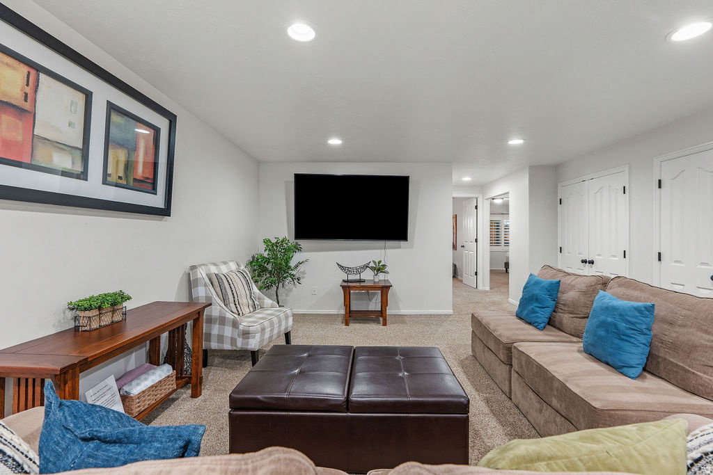 12896 S 1300 W Riverton, UT 84065