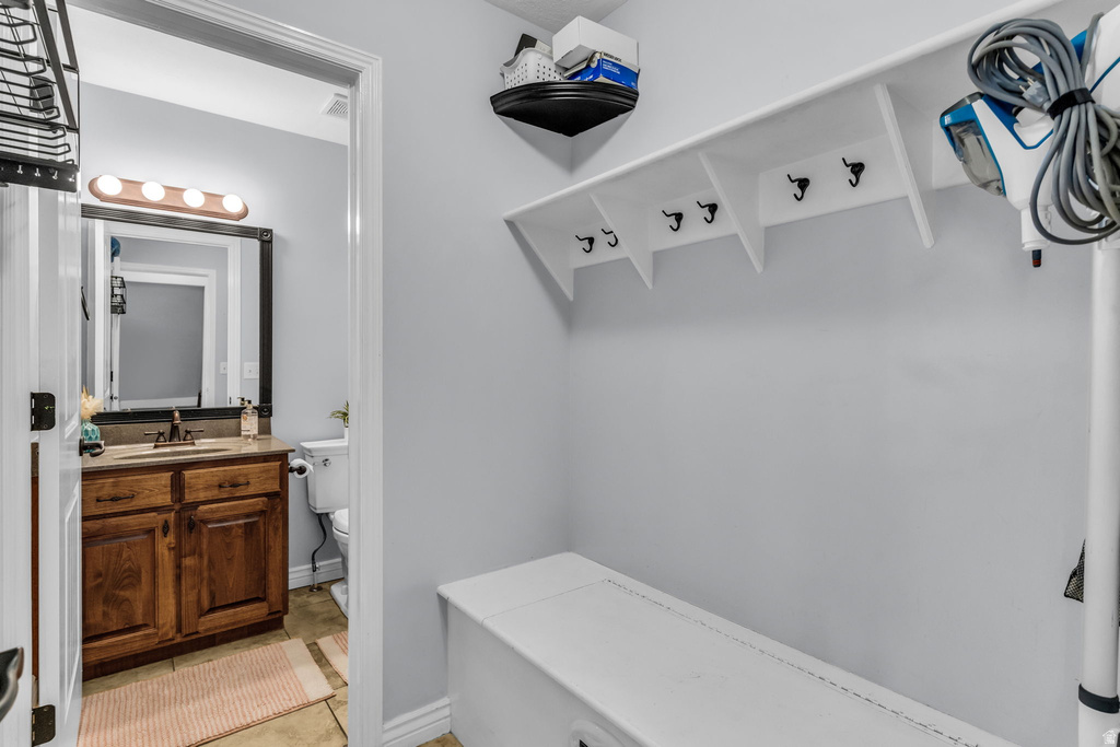 6014 W 5300 S Hooper, UT 84315