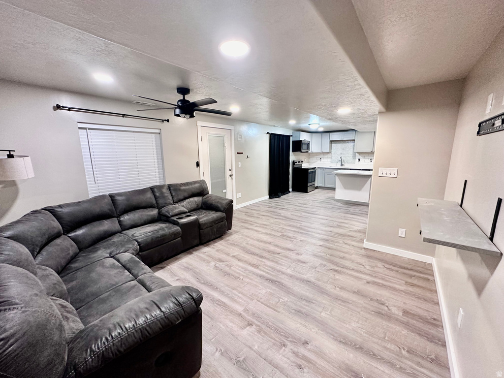 827 N 200 W Tooele, UT 84074