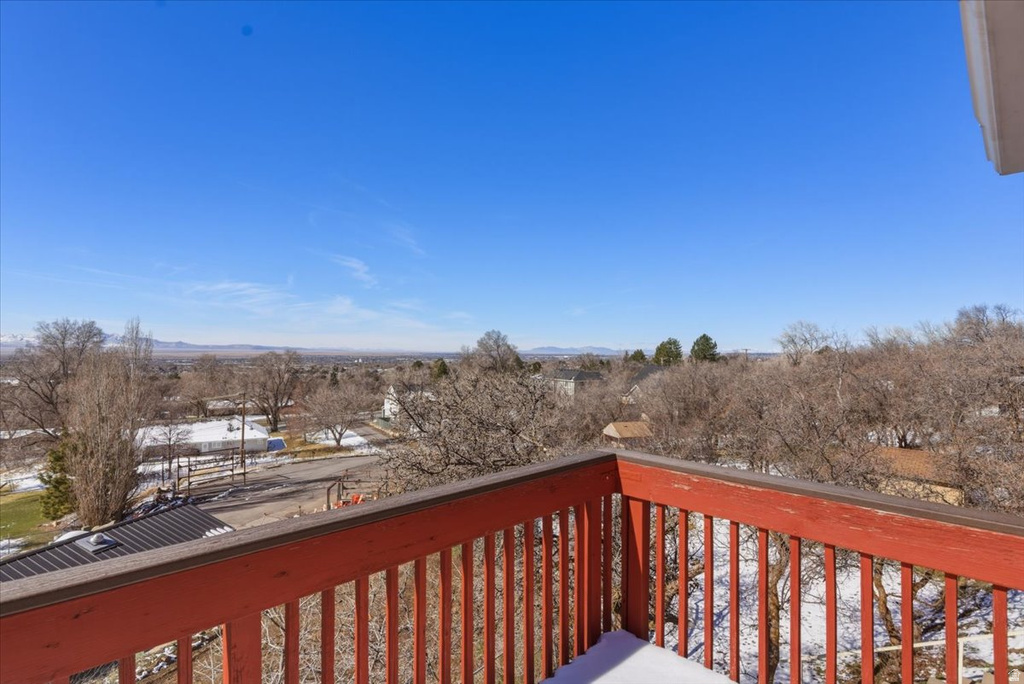 384 S EASTOAKS #5 Fruit Heights, UT 84037