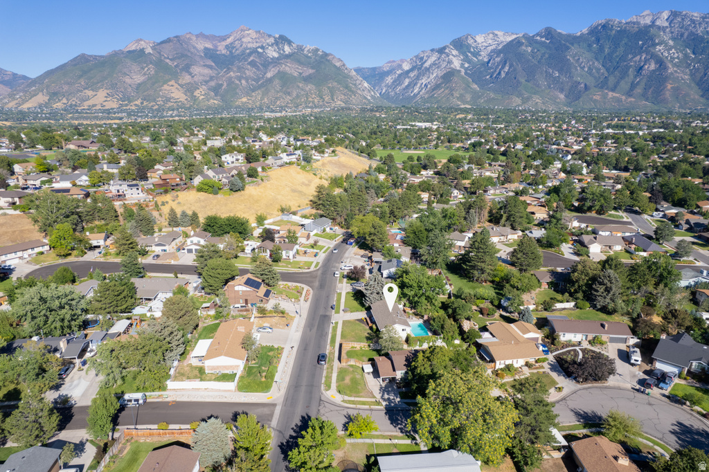 1482 E WATERS LN Sandy, UT 84093