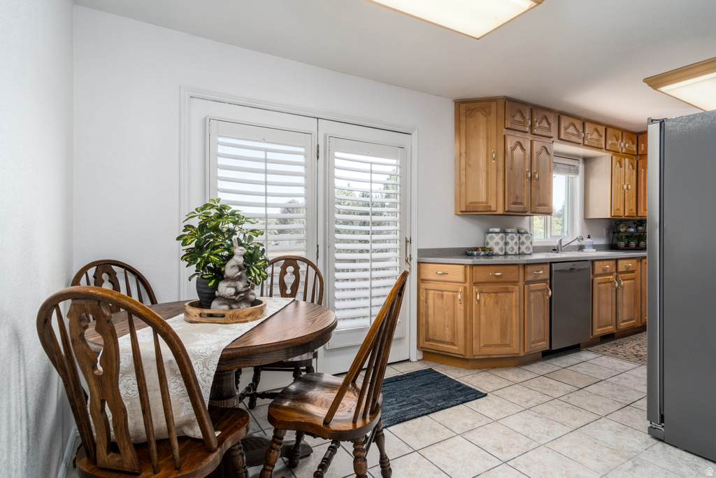 1482 E WATERS LN Sandy, UT 84093